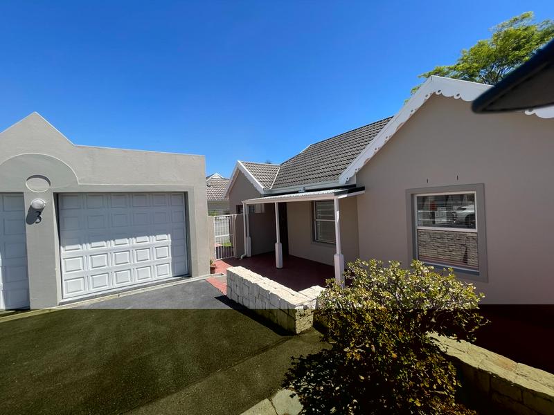 To Let 3 Bedroom Property for Rent in Sonstraal Heights Western Cape